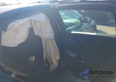 2018 Chevrolet Malibu 1Ls z USA, uszkodzony, nr VIN 1G1ZB5ST9JF197733